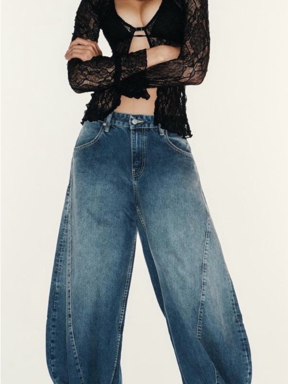 Zara TRF Mid Rise elastic hem Jeans 5575/217/401 NWT
